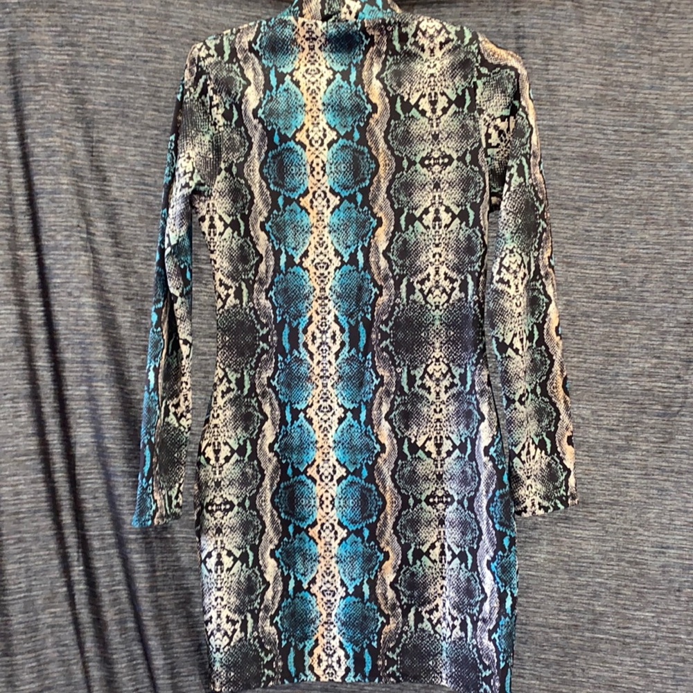 Stylewise mock turtleneck bodycon mini dress sz10